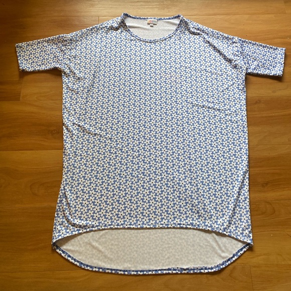 Periwinkle Lularoe Irma - Picture 1 of 4